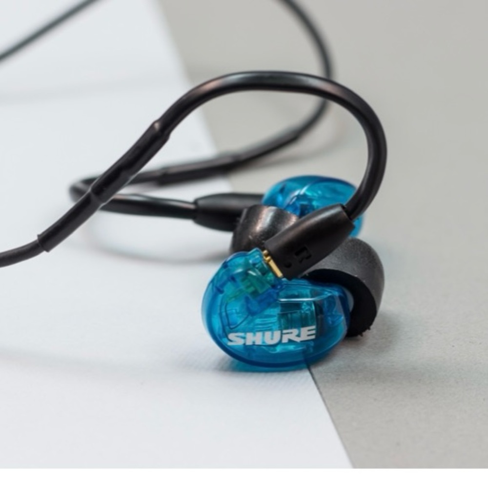 Wired Shure SE 215